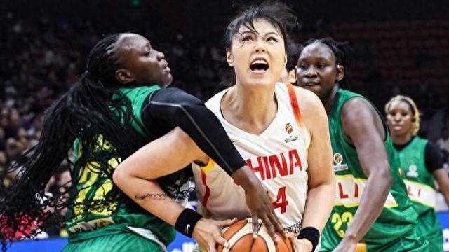 世界杯app下载-世界杯资格赛首战轻取马里，“以胜代练”的中国女篮目标不止“抢门票”